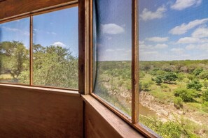 Interior - Prickly Pear Cabin I Stargazing, Couples (Wimberley)