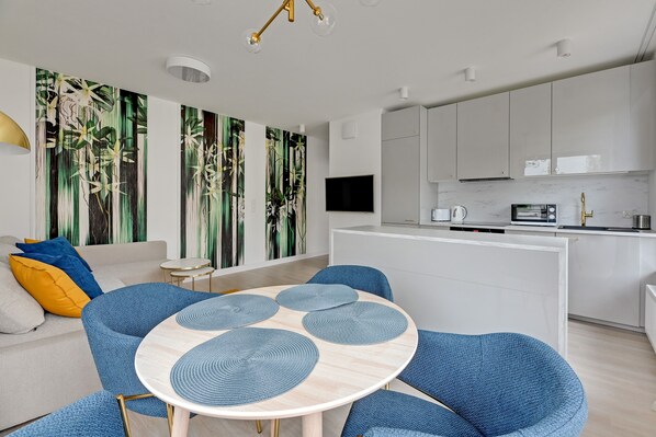 Appartamento Comfort, 2 camere da letto, balcone (6 people) | Soggiorno | TV LED 49 pollici con canali via cavo, TV