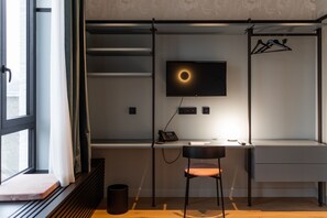 ห้องสวีท, วิวหุบเขา | 1 ห้องนอน, เตียงพร้อมฟูกเสริมที่นอน, มินิบาร์, ตู้นิรภัยในห้องพัก