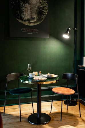 Daily buffet breakfast (EUR 20 per person)