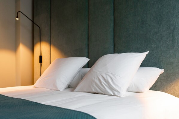 Pillowtop-Betten, Minibar, Zimmersafe, individuell dekoriert