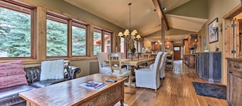 Luxe Sun Valley Retreat w/ Hot Tub, 3 Mi to Resort