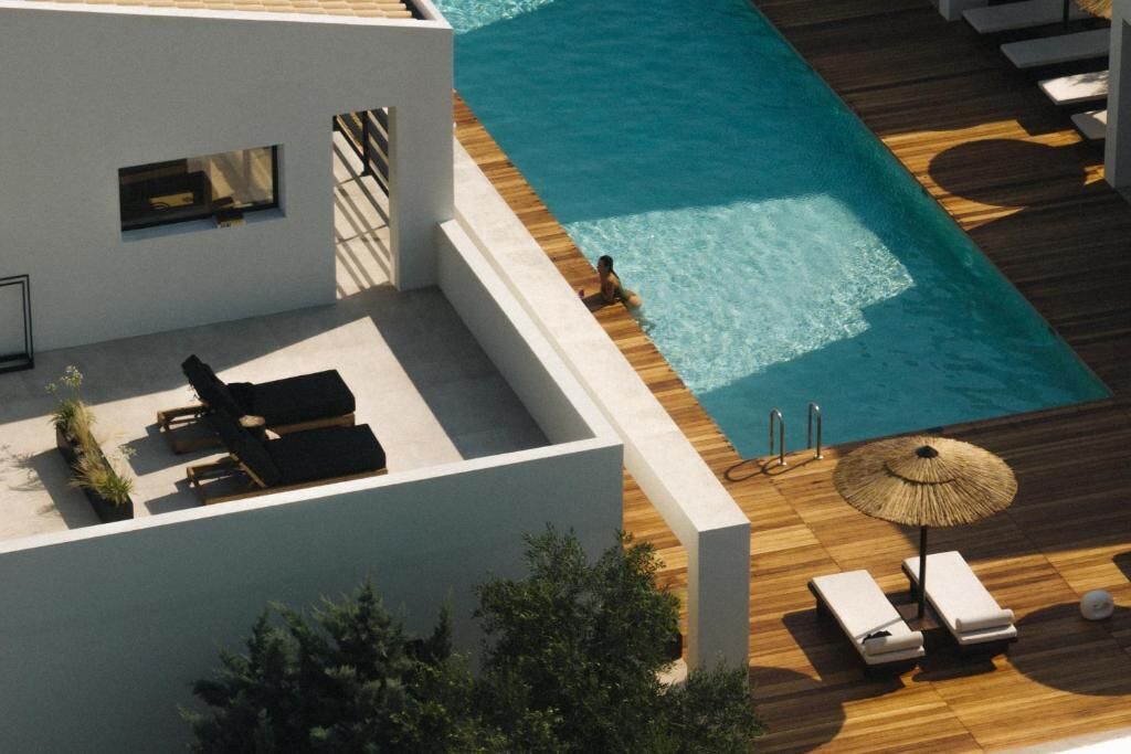 全景雙人房 | 迷你吧、房內夾萬、書桌、遮光窗簾/窗簾