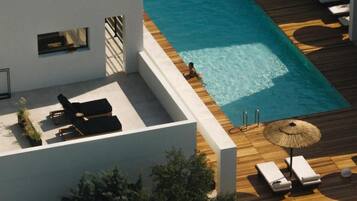 Dobbeltrom – panorama | Minibar, safe på rommet, skrivebord og blendingsgardiner