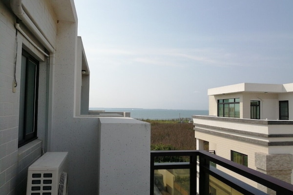 Comfort Quadruple Room, 2 Double Beds | Individually furnished, desk, blackout drapes, rollaway beds