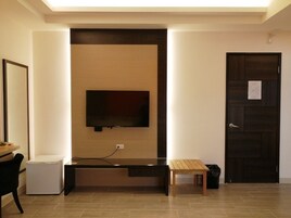 Economy Quadruple Room, 2 Double Beds