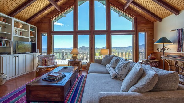 TV, fireplace - Laurel Vista, Long Range Views, Hot-Tub, Firepit! (Maggie Valley)