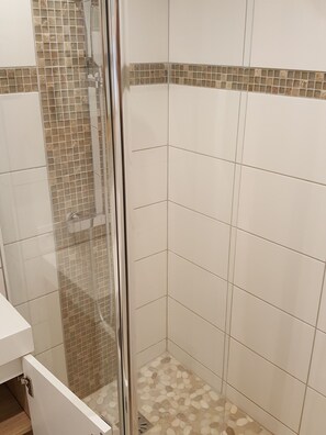 Shower - Apartment 4 beds 100 meters from the beach. (Hyères)