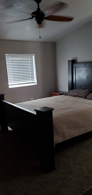 3 bedrooms, free WiFi, bed sheets