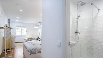 2 Schlafzimmer, Bügeleisen/Bügelbrett, Internetzugang, Bettwäsche