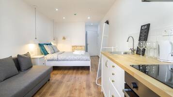 2 chambres, fer et planche à repasser, accès Internet, draps fournis