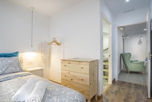 2 chambres, fer et planche Ă repasser, accĂšs Internet, draps fournis