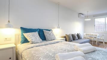 2 soverom, strykejern/-brett, internettilgang og sengetøy