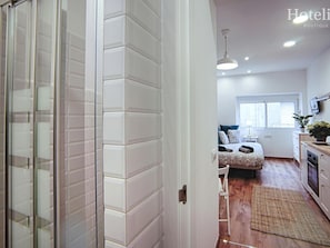 1 soveværelse, strygejern/strygebræt, internetforbindelse, sengetøj