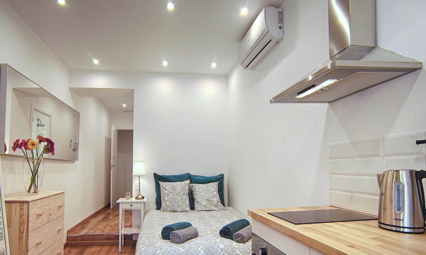 1 bedroom, iron/ironing board, internet, bed sheets