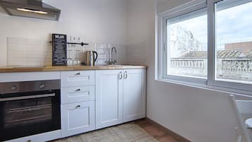 Frigorifero, forno, pentole/stoviglie/utensili