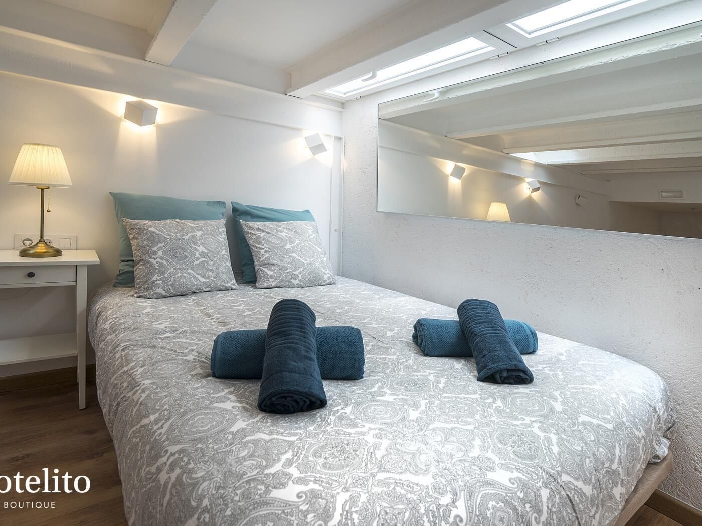 Bügeleisen/Bügelbrett, Internetzugang, Bettwäsche