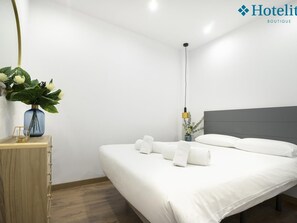 1 室のベッドルーム、アイロン / アイロン台、インターネット、ベッドシーツ