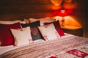 4 bedrooms, WiFi, bed sheets - Très Joli Chalet, Pres de la Ville (Morzine)