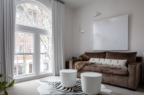 Boutique Hotel Room above The Jefferson Theater on the Downtown Mall