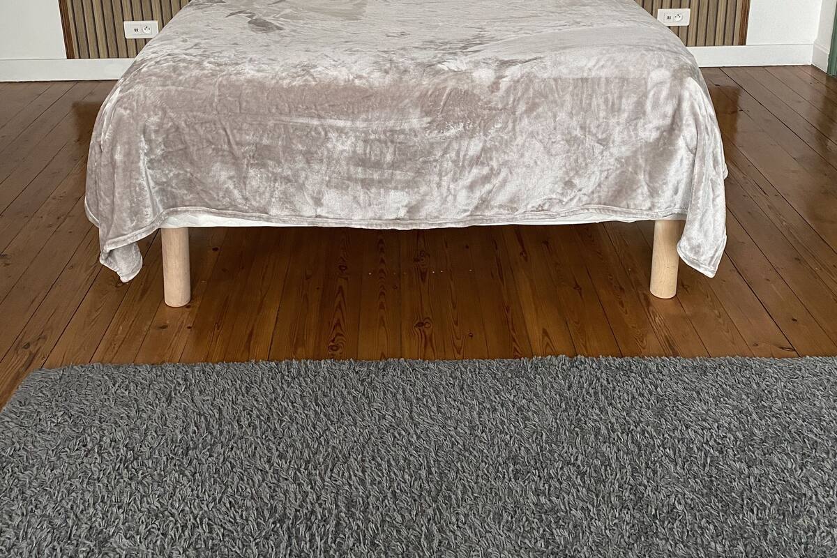 Desk, iron/ironing board (on request), WiFi (free)