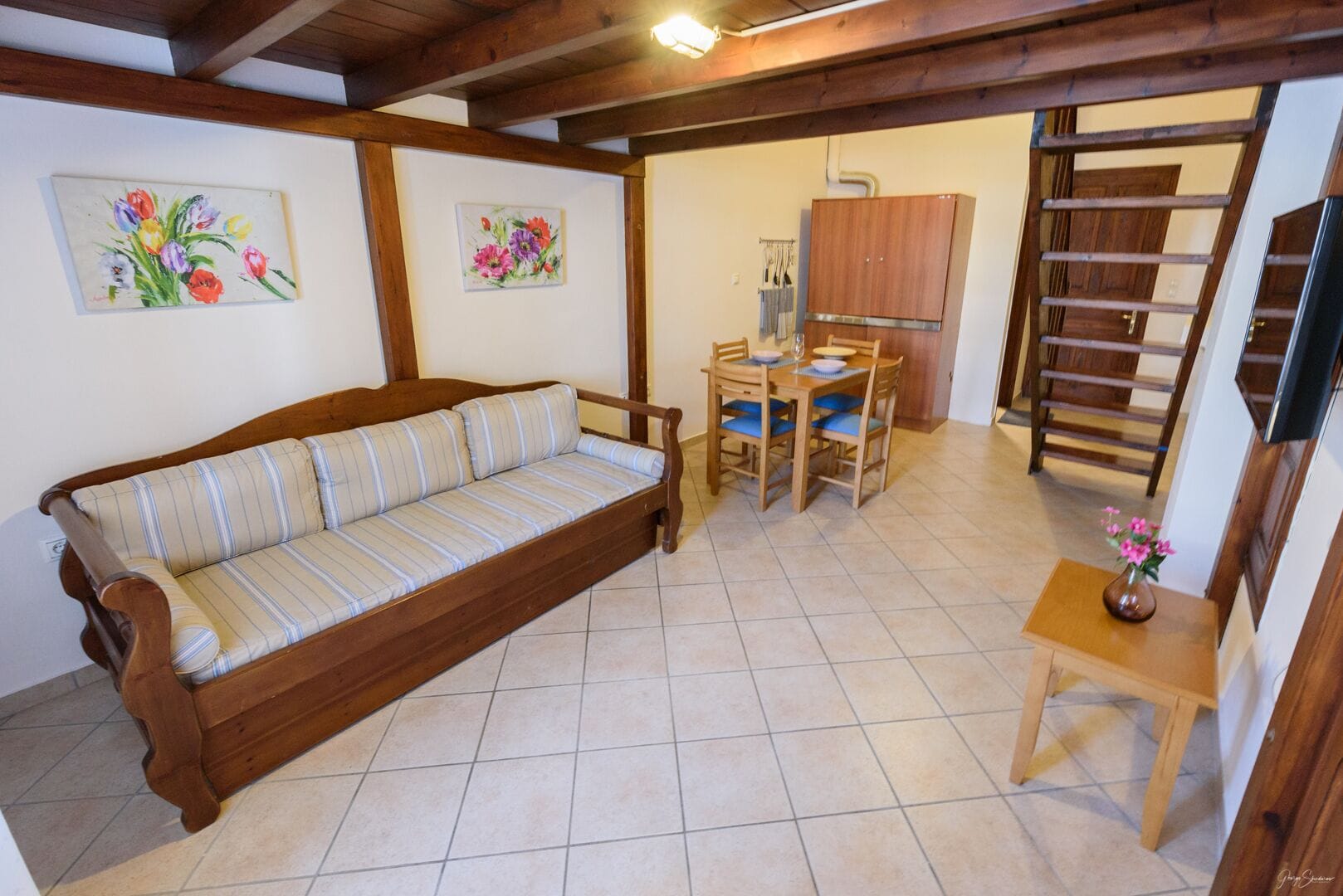Duplex, 1 Bedroom | 1 bedroom, iron/ironing board, free WiFi, bed sheets