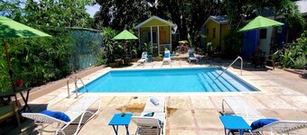 Bak A  Yaad Cottage Lupine Cottage
