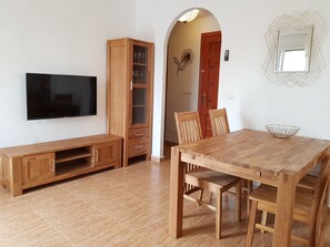 Dining - Lovely detached villa with private pool and hottub (Nov-April). Pet-friendly! (Mazarrón)