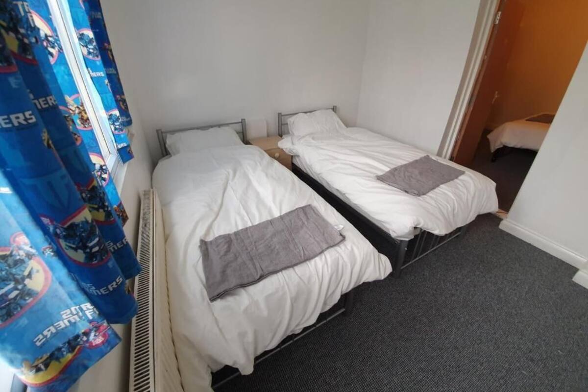熨斗/熨衣板、折疊床/加床、床單