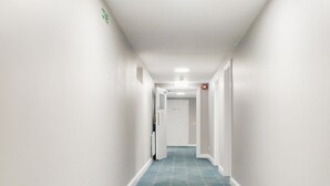 Interior detail - OYO Dayz Away Lodge (Kingswinford)