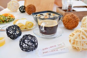 Kontinental morgenmad hver dag (350 RUB pr. person)