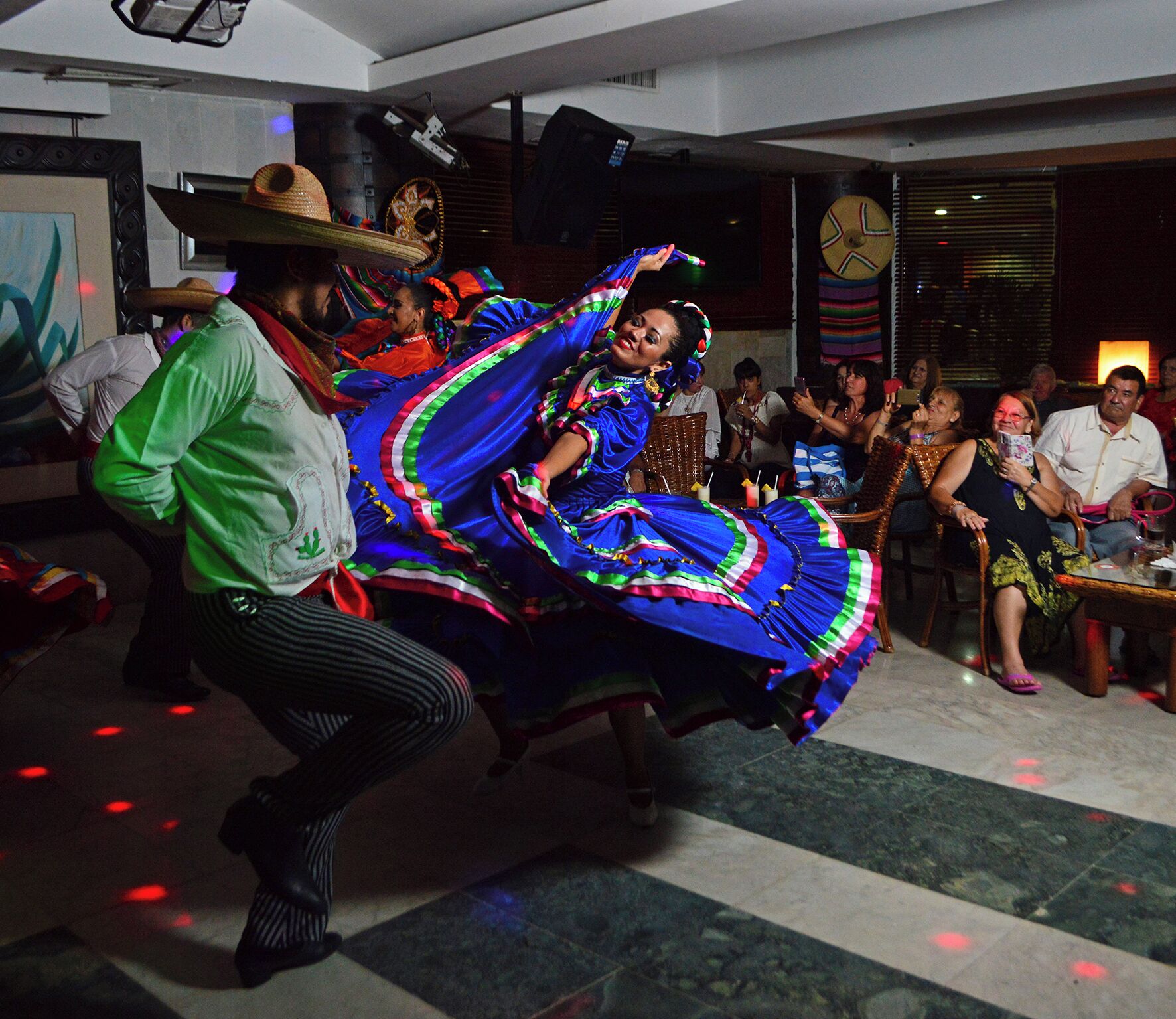 4 bars/lounges, poolside bar, beach bar