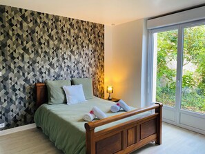 2 bedrooms, iron/ironing board, travel crib, WiFi