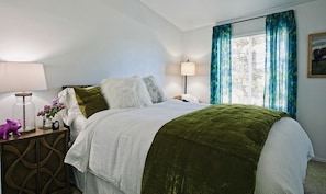 3 habitaciones, tabla de planchar con plancha, wifi y ropa de cama