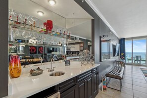 Interior - Free Beach Service! Newly Updated/Beachy 8th flr condo w/stunning Gulf Views! (Navarre Beach)