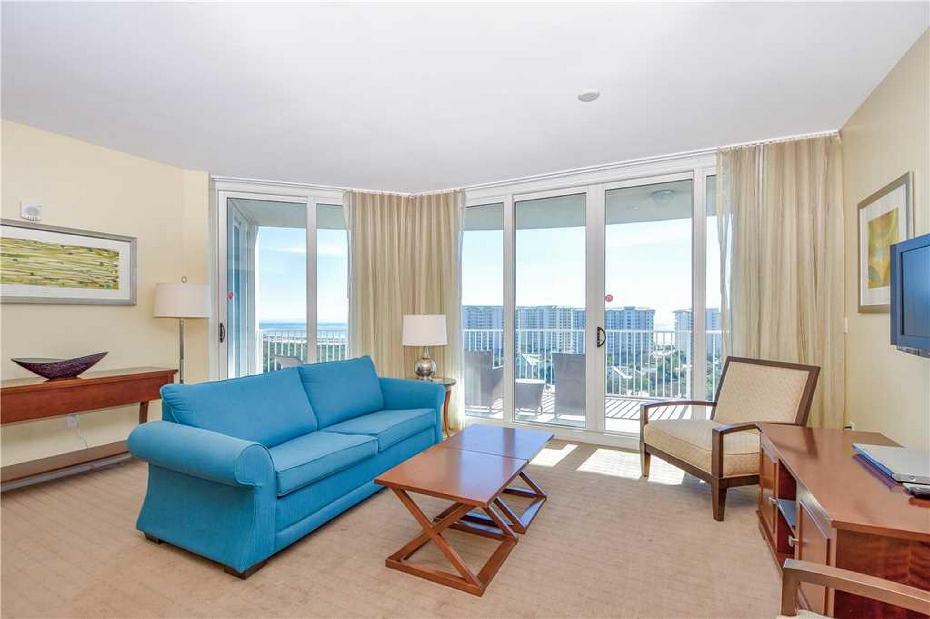 Panoramic Condo, 3 Bedrooms | Living room | 42-inch flat-screen TV with cable channels, TV