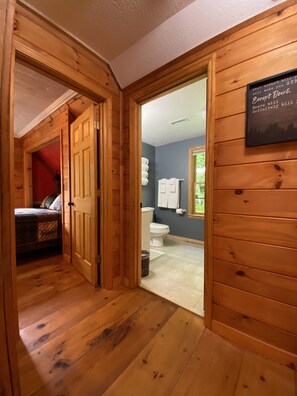 3 chambres, fer et planche à repasser, Wi-Fi, literie fournie
