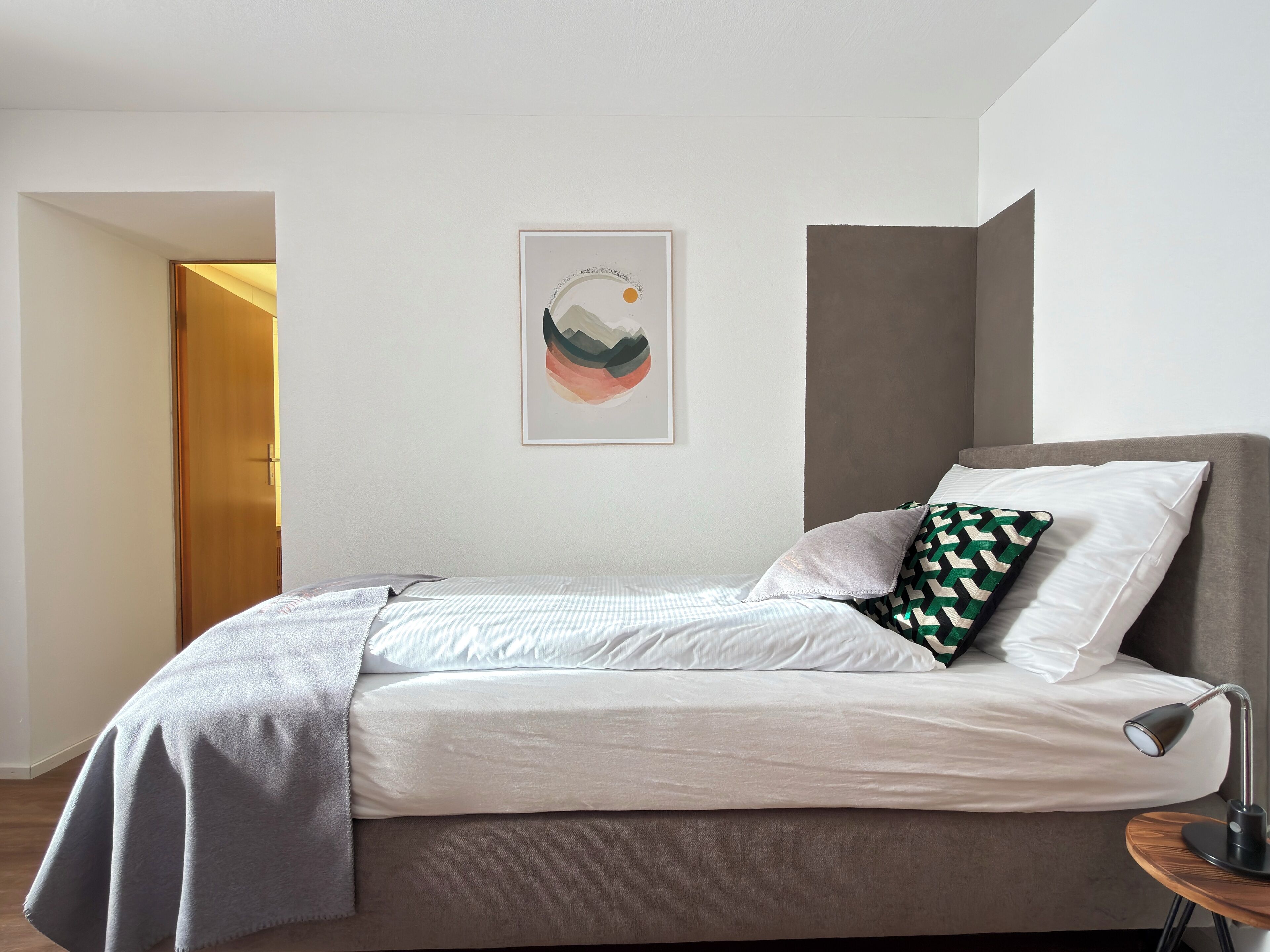 Standard Single Room | In-room safe, individually decorated, individually furnished, desk