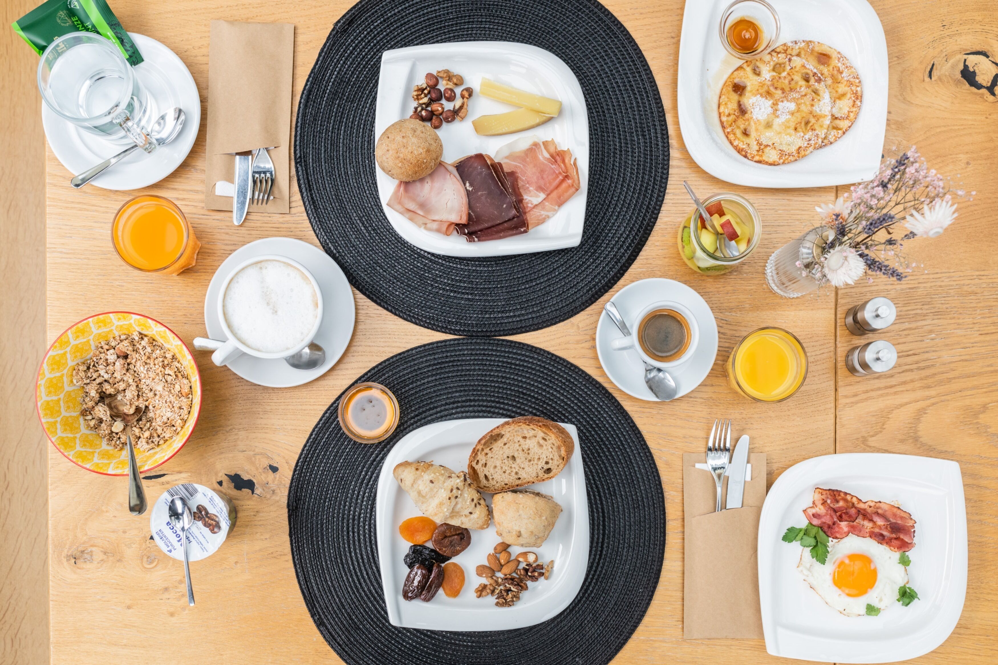 Petit déjeuner continental servi tous les jours en supplément