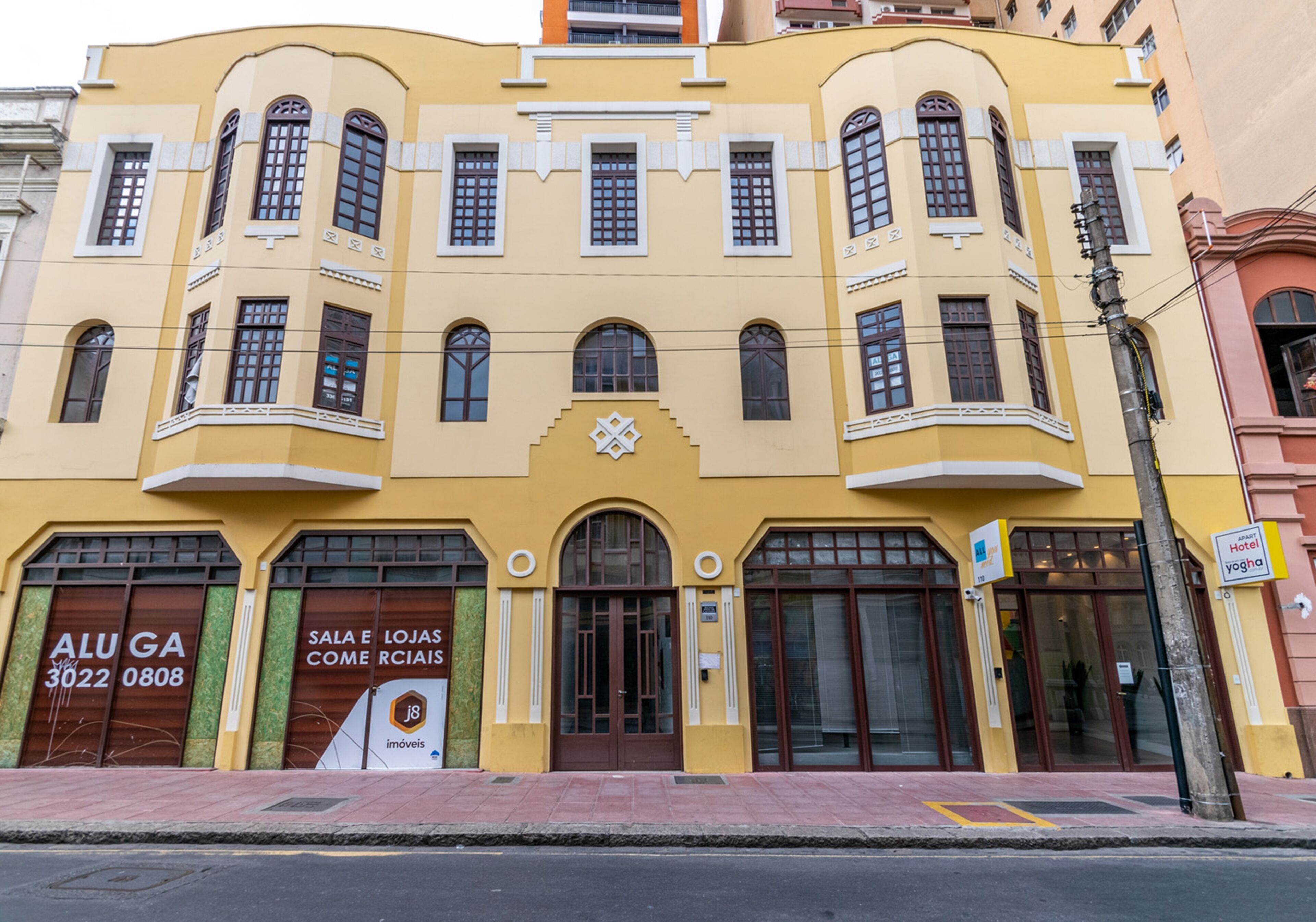 Fachada da propriedade