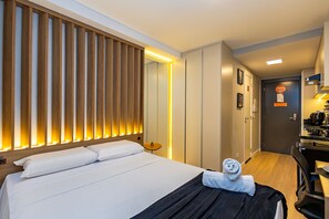 Studio | Verdunkelungsvorhänge, schallisolierte Zimmer, kostenloses WLAN