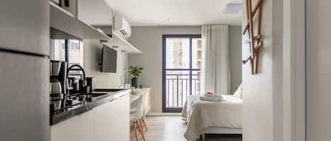Studio Libelula - AYN047 | Pemandangan dari kamar