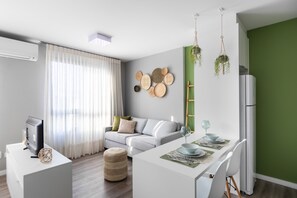 Cortinas blackout, sistema de insonorización y wifi gratis