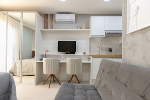 Studio | Verdunkelungsvorhänge, schallisolierte Zimmer, kostenloses WLAN