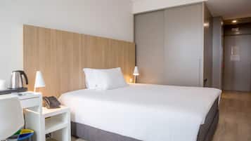 Einzelzimmer | Schreibtisch, schallisolierte Zimmer, kostenloses WLAN, Bettwäsche