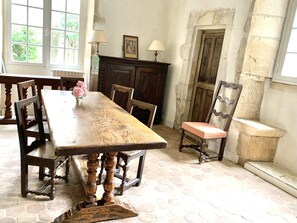 Dining - Demeure de la tour ronde (Champlitte)