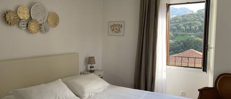 1 Schlafzimmer, Schreibtisch, Bügeleisen/Bügelbrett, kostenloses WLAN