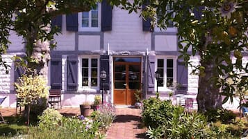 Bagian depan properti