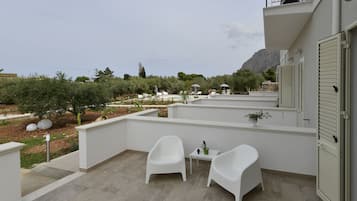 Monolocale Deluxe, vista piscina (Terrace) | Terrazza/patio