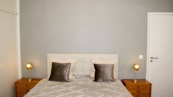 1 bedroom, internet, bed sheets